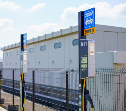会社、事務所、お店、施設の駐車場のEV充電器